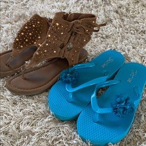 Girls’ JUSTICE Suede Sandals Bonus Flip Flops Sz13